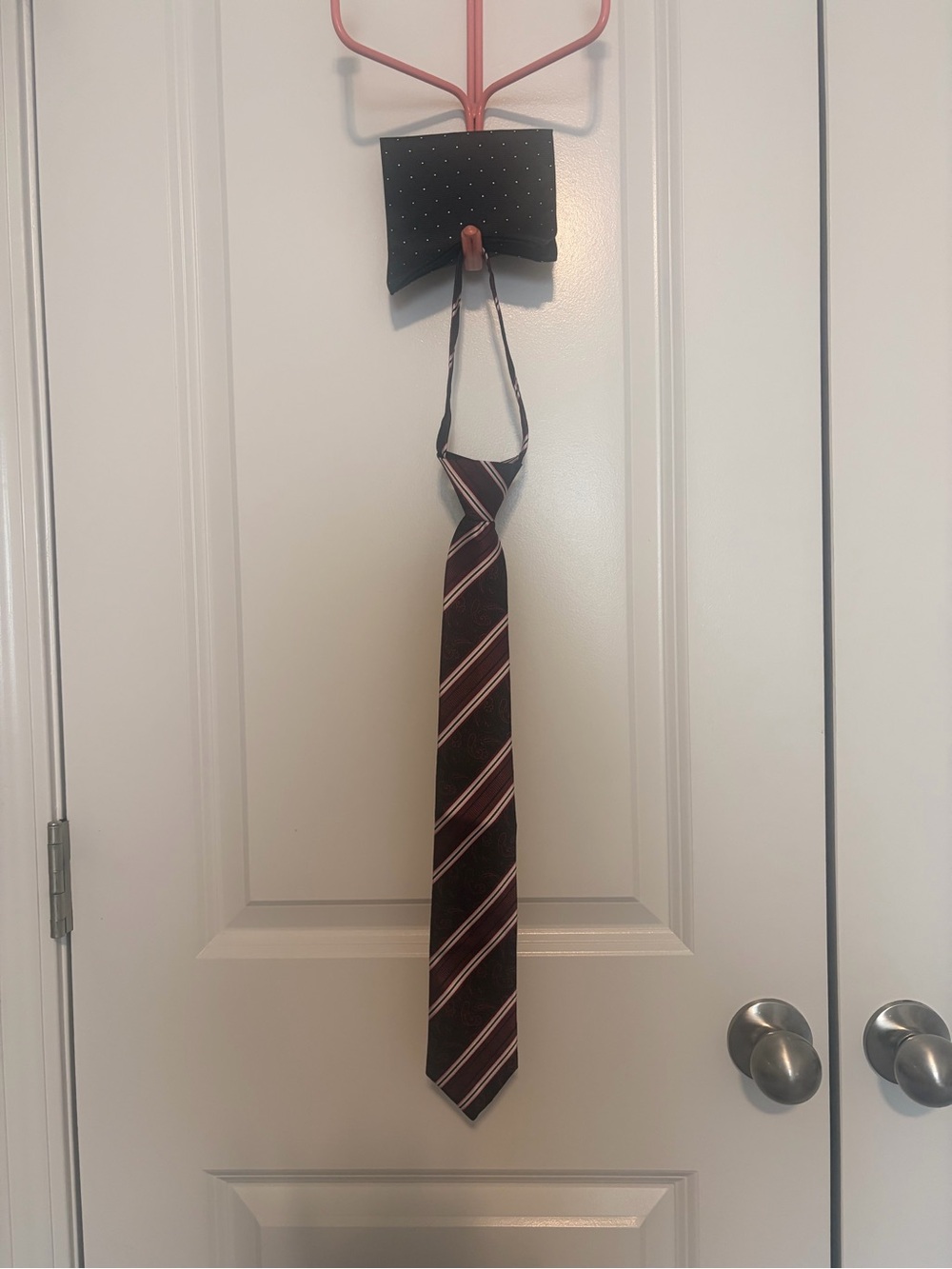 Striped Men's adjustable Tie in Black and Burgundy